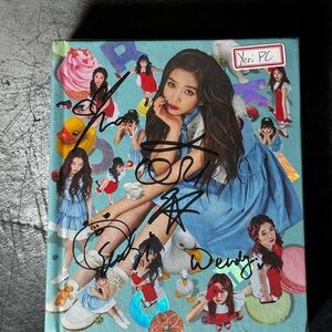 Red Velvet 4th Mini Album signed (Missing Joy)